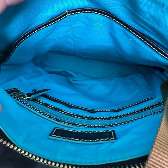 Disney Skyliner Dooney and Bourke - Picture 4 of 4